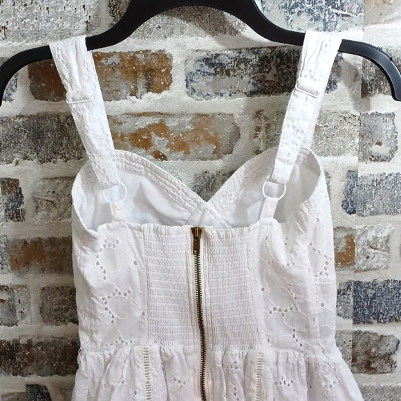 🆕️ Tommy Girl white eyelit design dress, sz M. - Picture 5 of 7